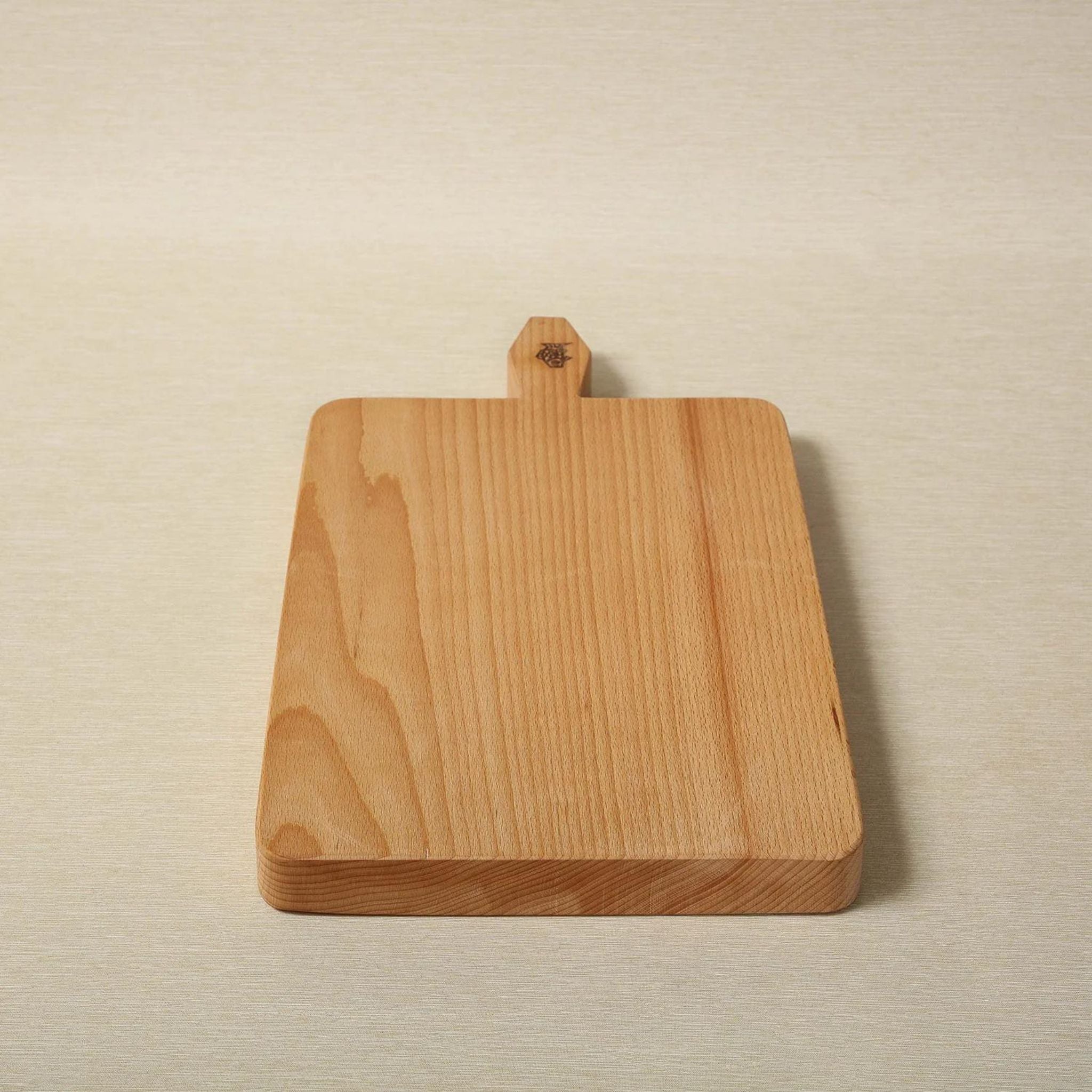 Simply Elevated - Madai Large Rectangular Cutting Board Beechwood Cutting Board with Japanese Fish Motif