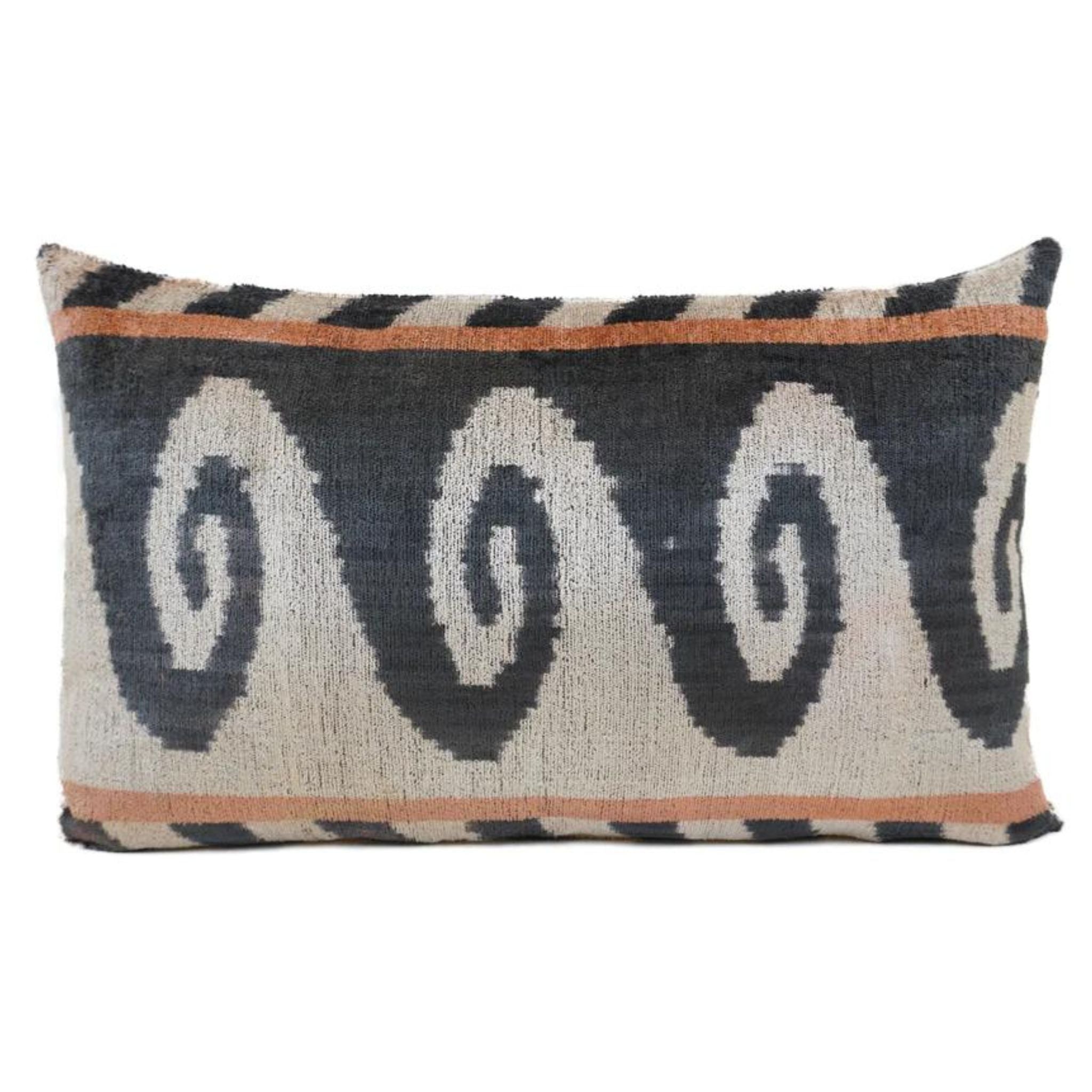 HILA THROW PILLOW - Simply Elevated Home Furnishings 